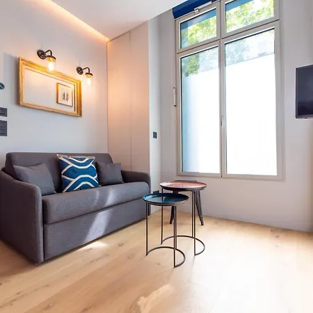 Appartement Demeure Montmartre à Paris Chambre photo
